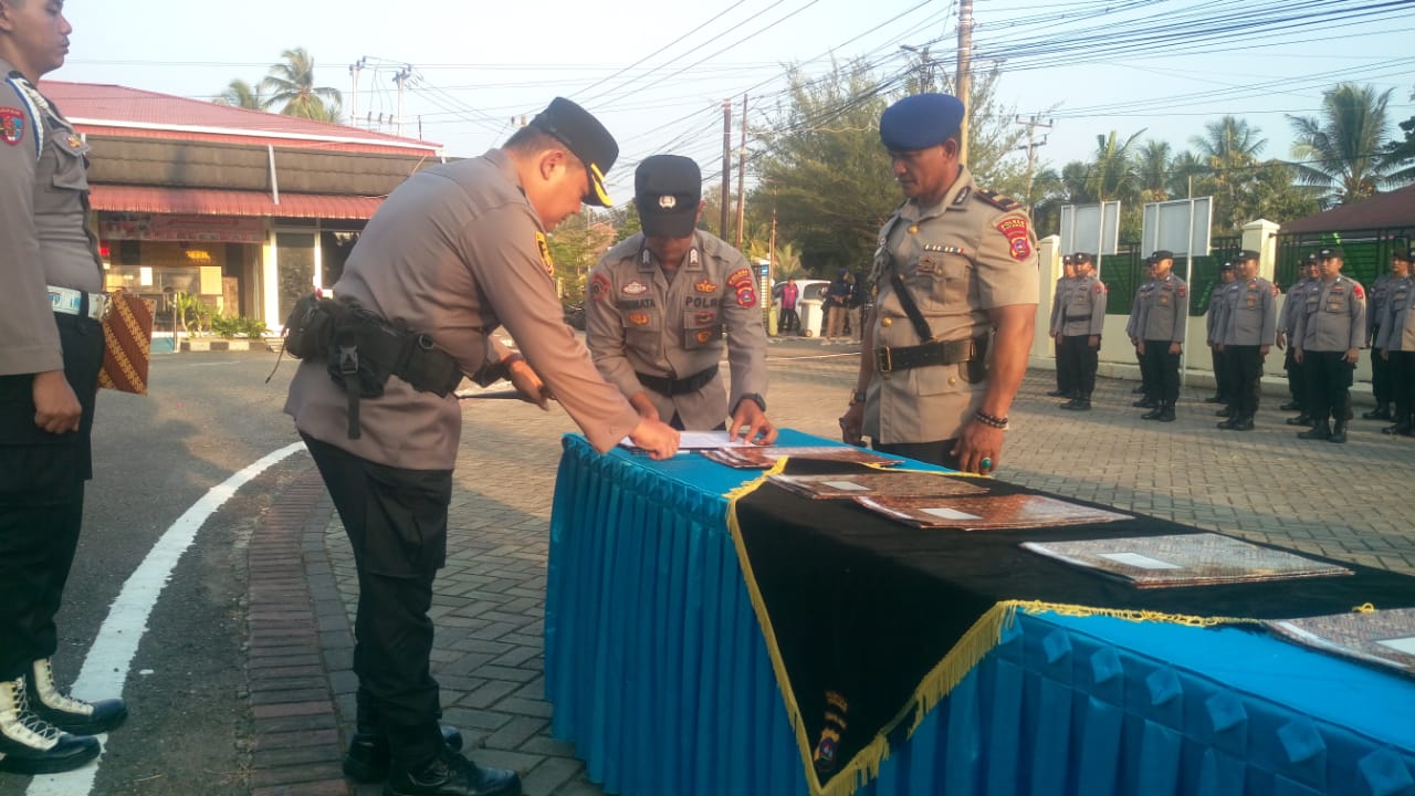 督察 Catur Bambang Supriadi 被任命为帕里亚曼首任 Polairud 警察局长